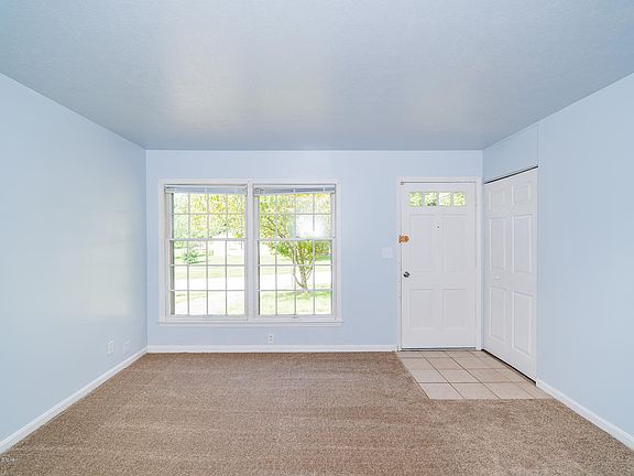 3rd image of 2709 Llandovery Dr