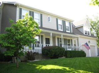 7821 Caenen Lake Rd, Lenexa, KS 66216