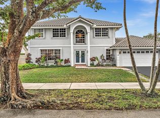 821 Somerset Ave, Davie, FL 33325