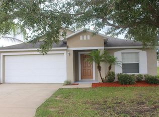825 Garberia Dr, Davenport, FL 33837