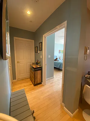 Rented by Compass | media 13