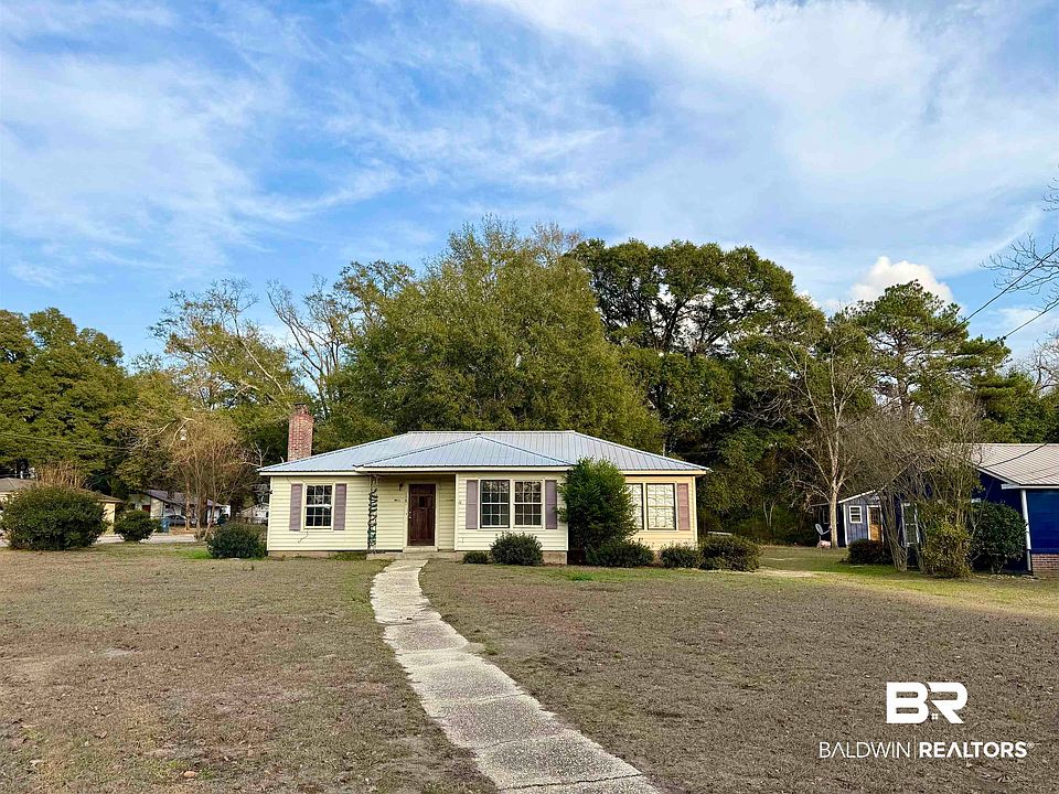 1st image of 108 Lakeview Cir