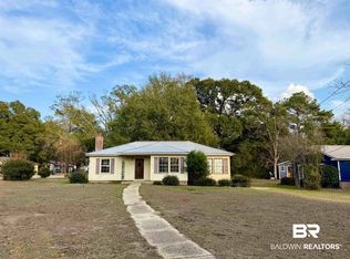 108 Lakeview Cir, Brewton, AL 36426