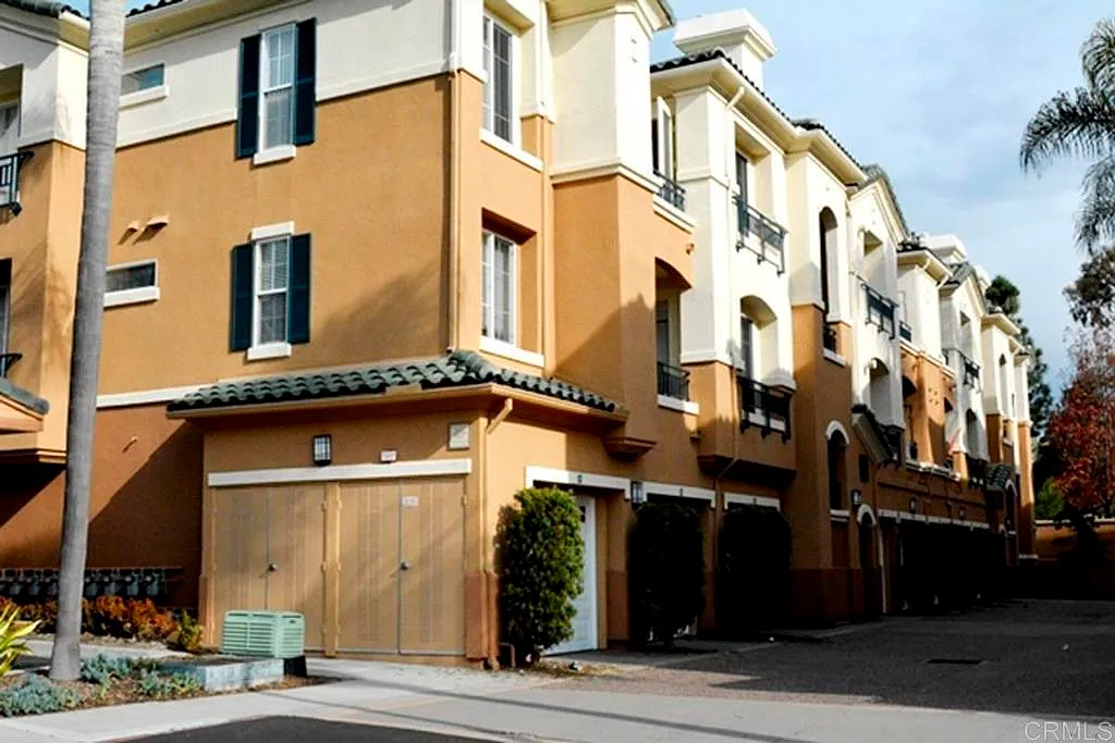 1 bed, 1.0 bath, 803 sqft, $2,775 — Photo 1