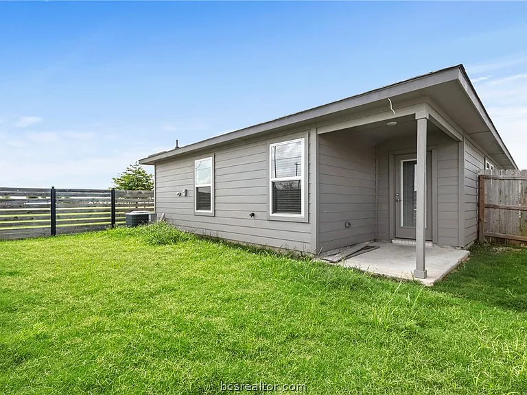 1232 Amistad Loop — Photo 19