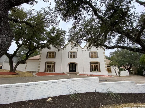 4 WHITECHURCH LN, San Antonio, TX 78257