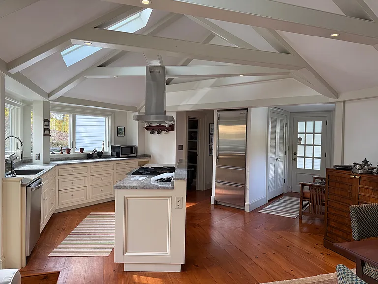 150 Ferry Rd #THE — Photo 7