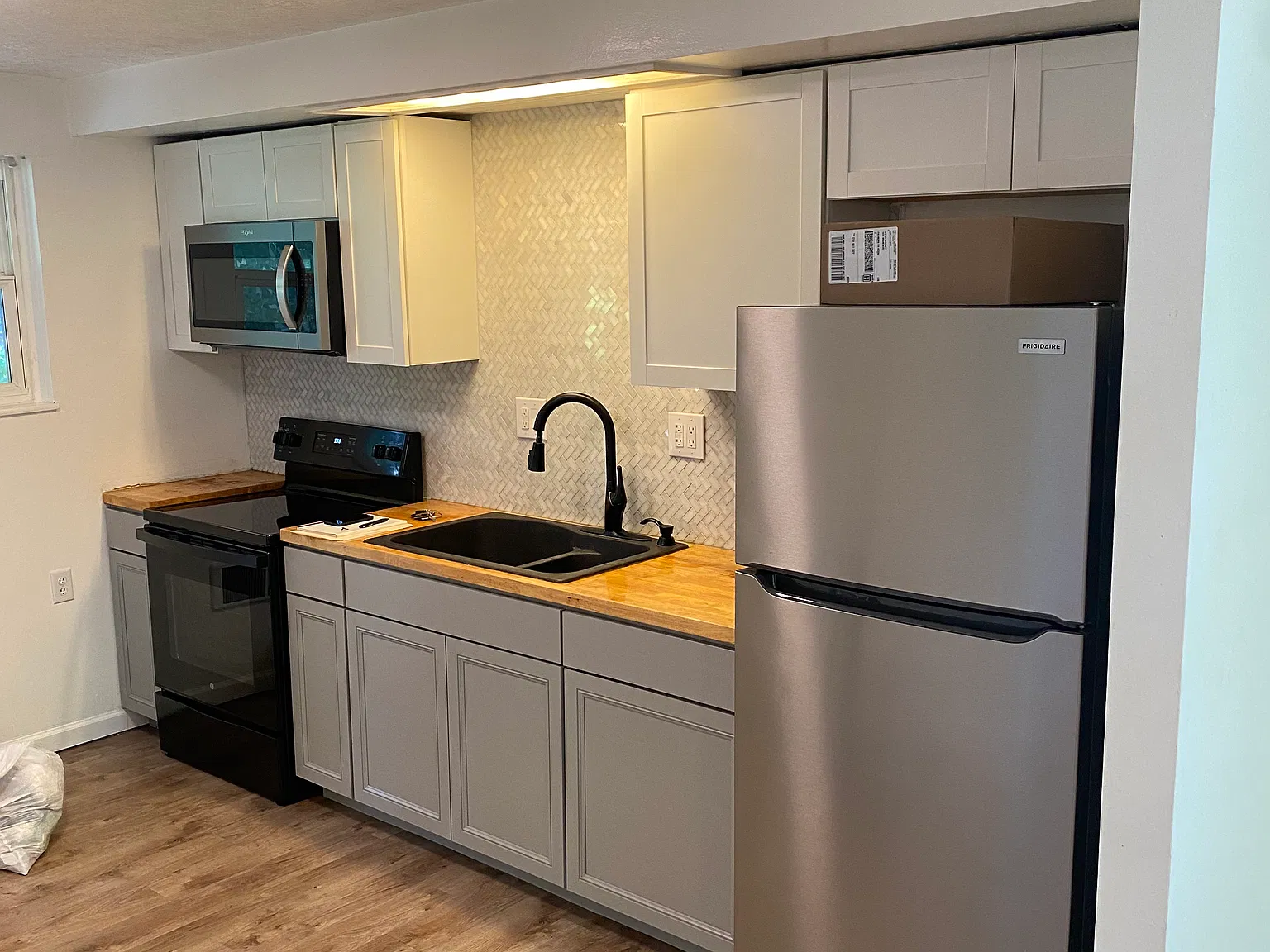 2 bed, 900 sqft, $1,100 — Photo 2