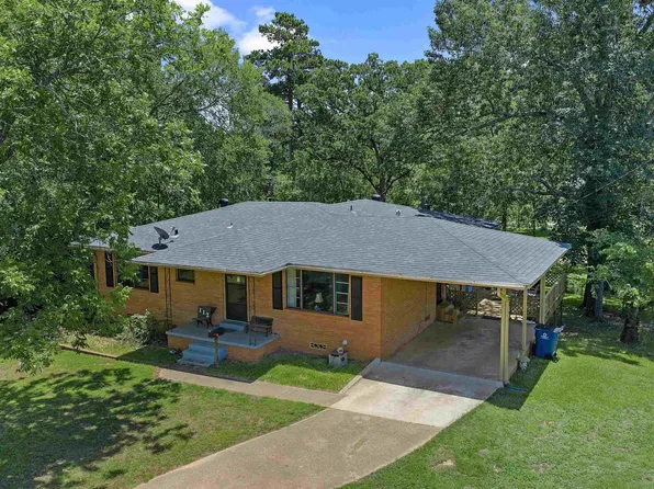 112 Blacknall Dr, Henderson, TX 75652