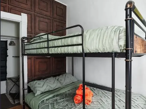 (undisclosed Address), Chicago, IL 60612