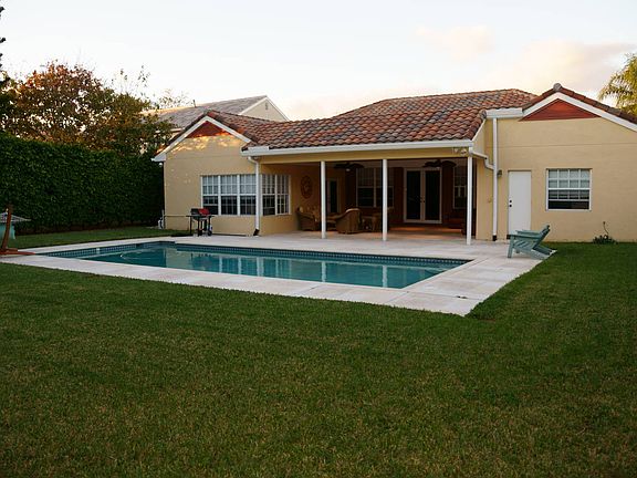 big backyard and pool