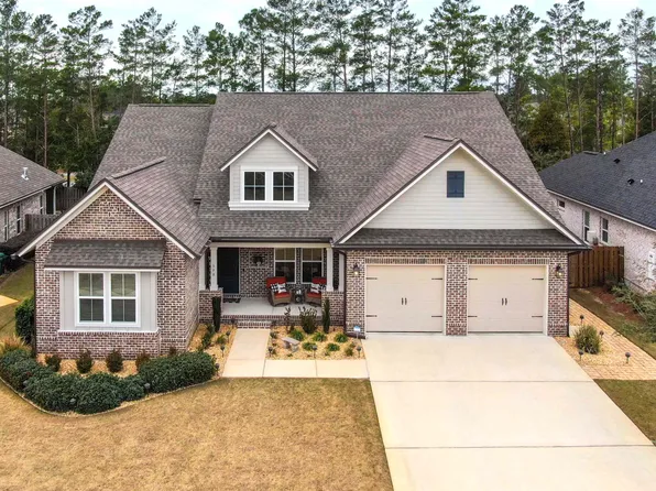 598 Meadow Lake Dr, Freeport, FL 32439