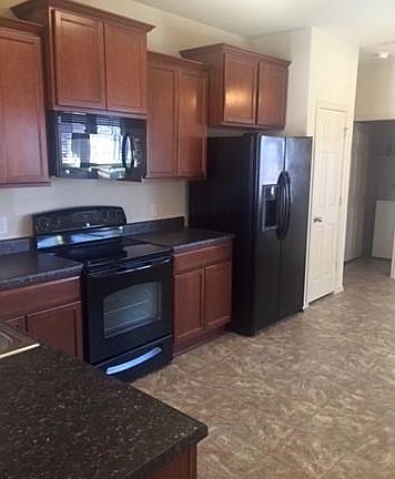 Beautiful cabinets and sparkling appliances