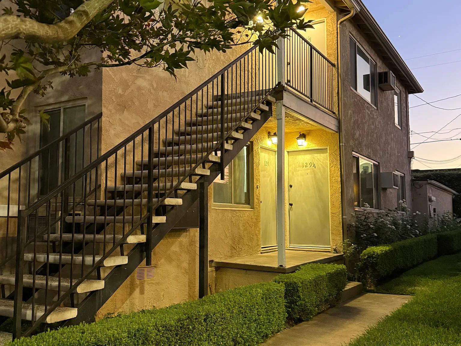 131 S Bushnell Ave — Photo 2