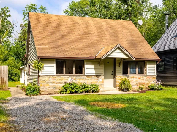 444 Nicholson Ave, Vermilion, OH 44089