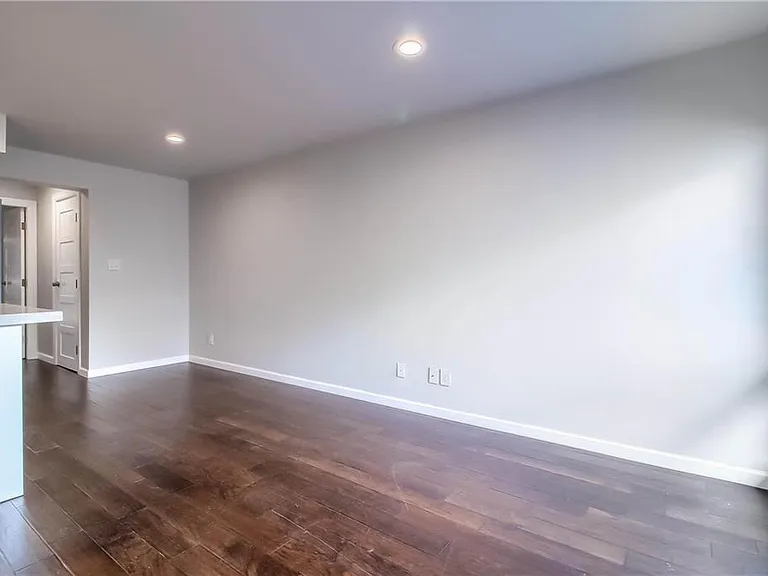 3110 Red River St #210 — Photo 7