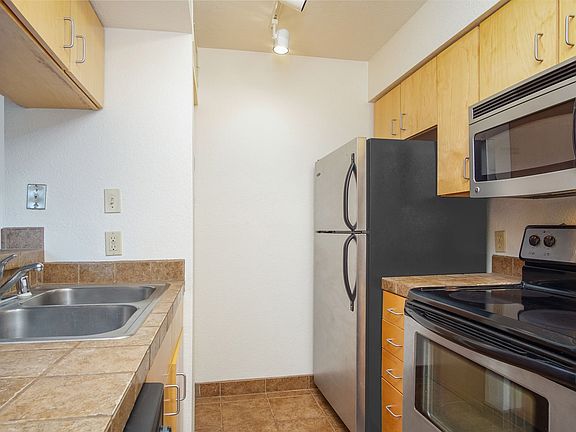 4th image of 941 Calle Mejia #306/3