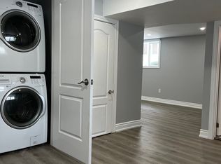 29 Birchcliffe Cres #2, Hamilton, ON L8T 4K6