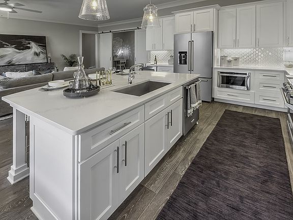 5th image of 2426 Vail Ave #115