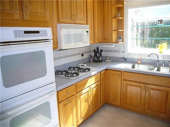 Bright Kitchen