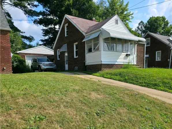 327 Robinson Ave, Barberton, OH 44203