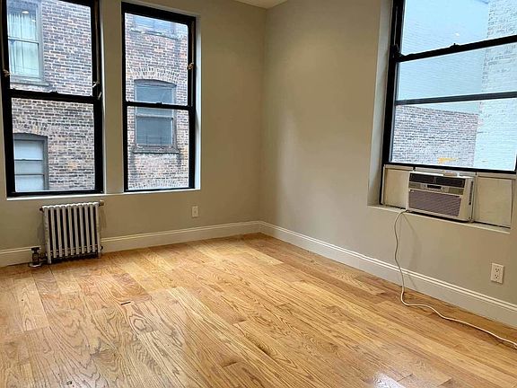 3rd image of 819 W 180th St APT 44