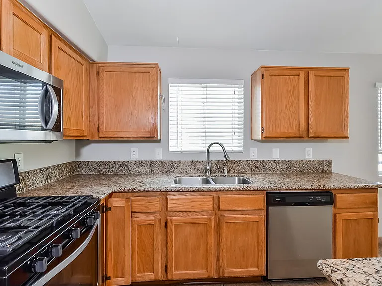 2401 Cypress Island Ct — Photo 8