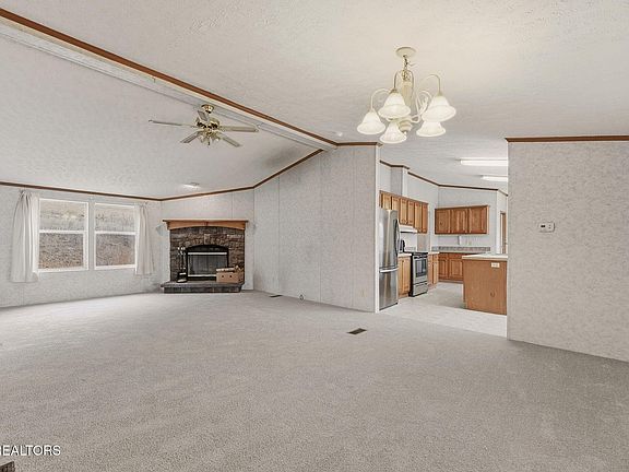 4th image of 357 Muncey Hollow Ln