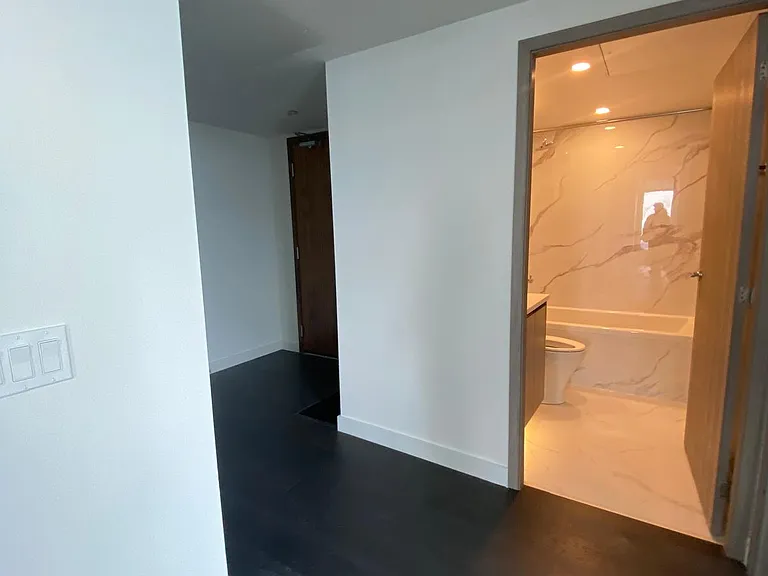 1 Concord Cityplace Way #5505 — Photo 30