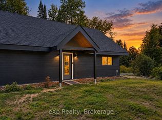 422 Balsam Chutes Rd, Huntsville, ON P0B 1L0