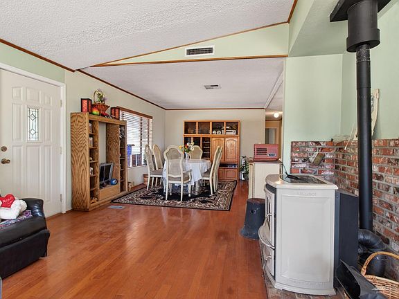 5th image of 33533 Little Valley Rd