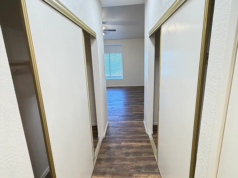 7241 Indian Creek Ln #201 — Photo 31