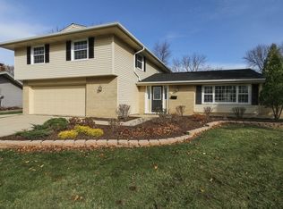 1806 Carson Ct, Schaumburg, IL 60193