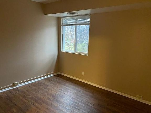 2nd image of 1103-1103 Evans Ave #1C