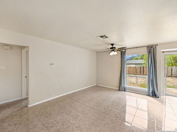4th image of 5847 CLIFFMONT DR
