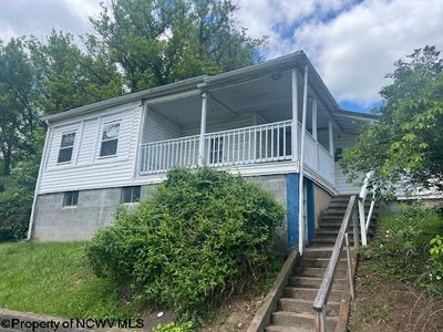 705 Cemetery St, Mannington, WV, 26582