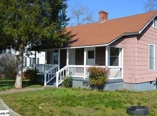 602 Jefferson St, Clinton, SC 29325