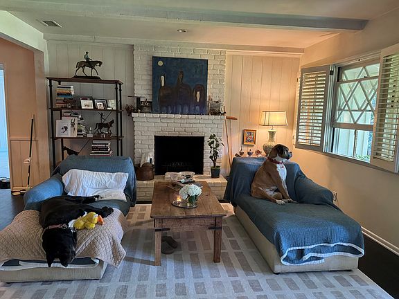 2nd image of 5726 Ventura Canyon Ave