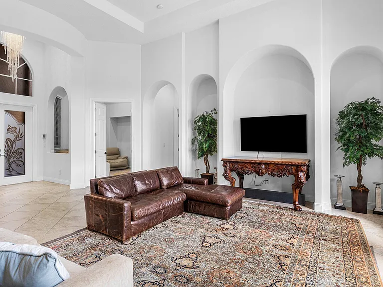 3381 Lago De Talavera — Photo 11