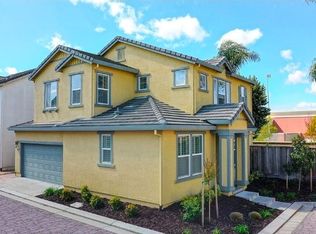 2500 Cottage Pointe Dr, Riverbank, CA 95367