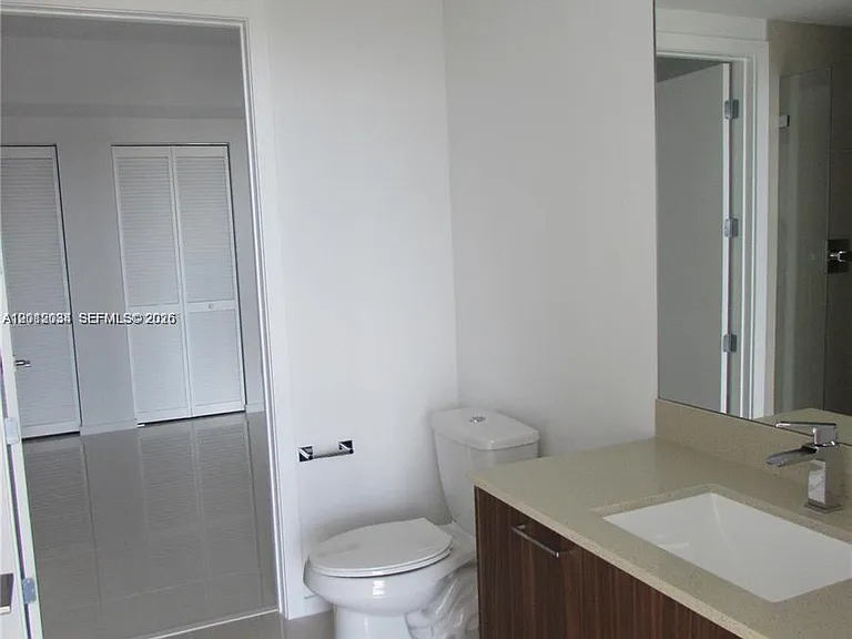 5300 Paseo Dr #405 — Photo 8