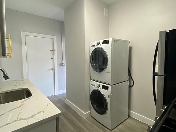 4th image of 3143 John F Kennedy Blvd #104R