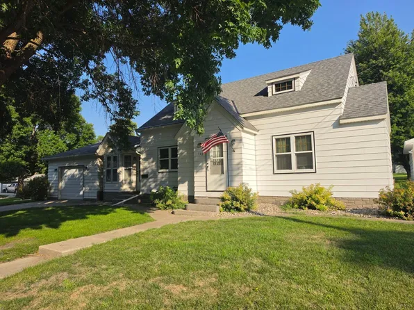 123 5th Ave NE, Clara City, MN 56222