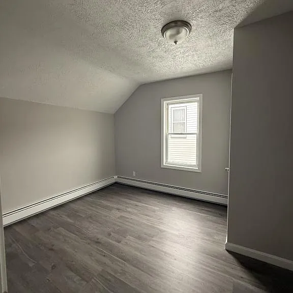 224 Mulberry St — Photo 3