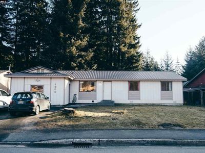 8905 Nancy St, Juneau, AK, 99801