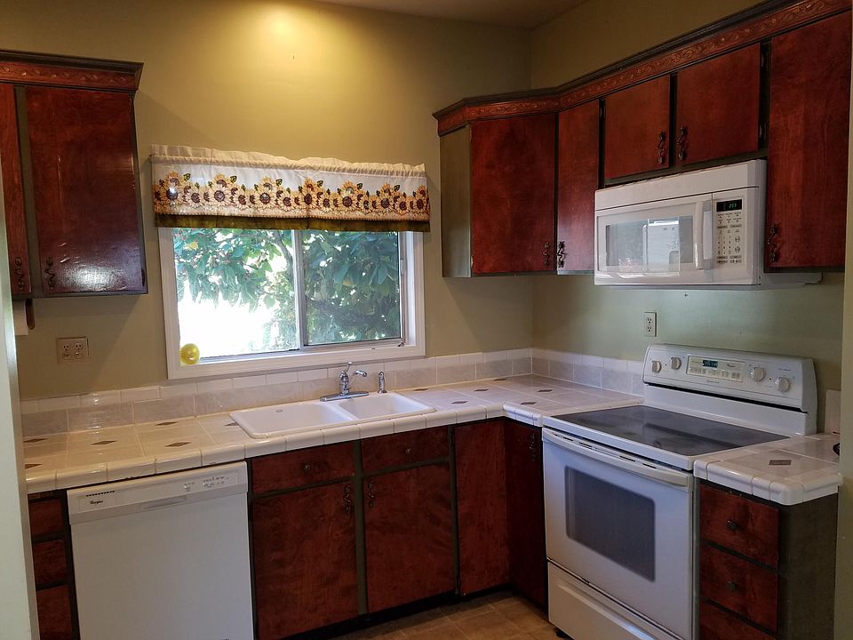 2nd image of 16280 Apperson Blvd