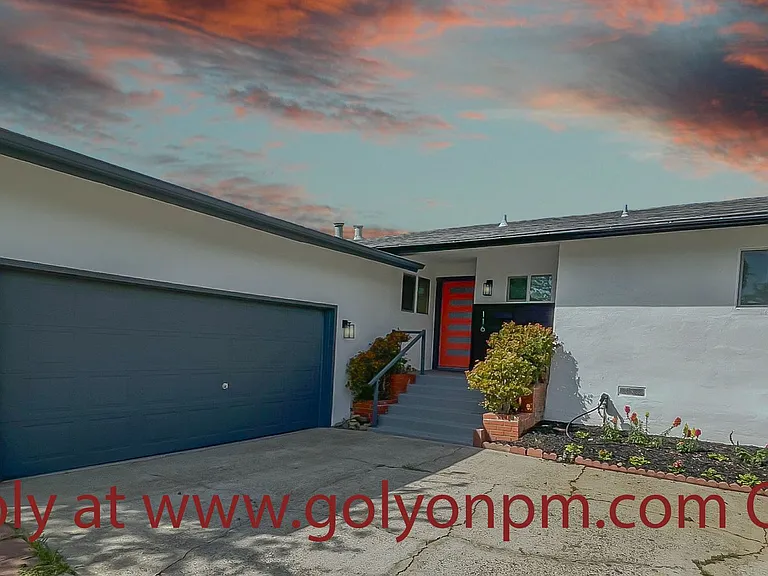 116 Penaranda Dr — Photo 1