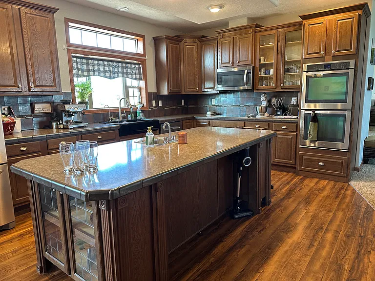Lake View Dr — Photo 8