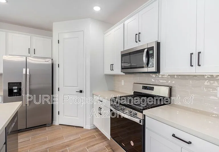 22937 E Roundup Way — Photo 7