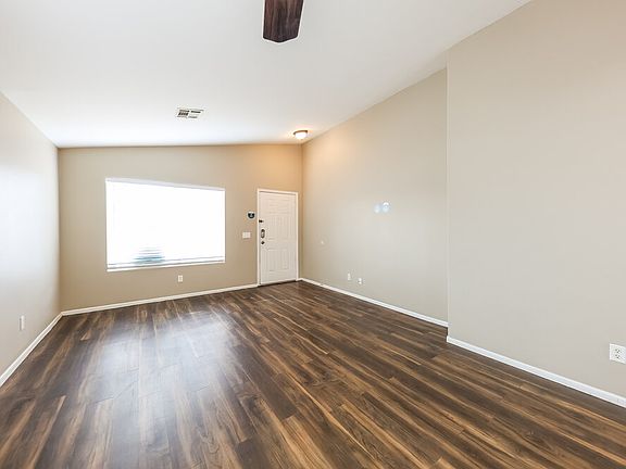 4th image of 3010 W Salter Dr